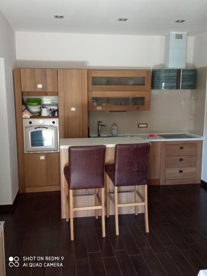 Apartment Verano Njivice Bagian luar foto