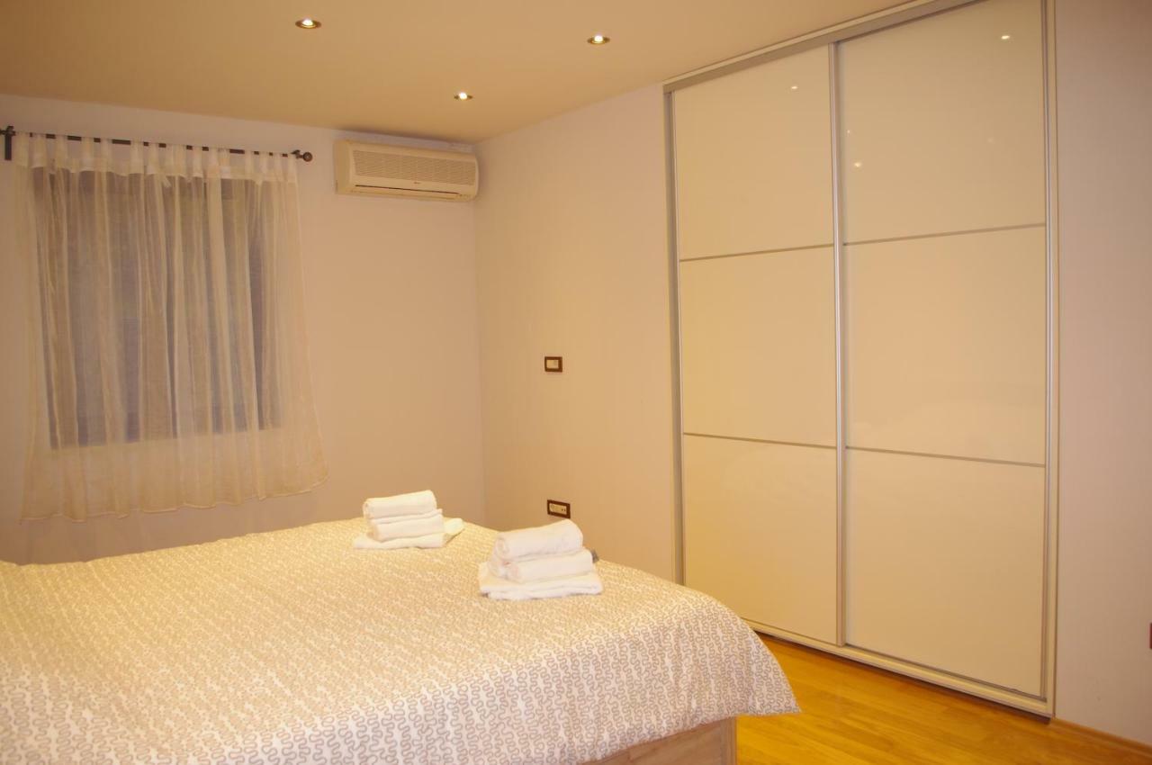 Apartment Verano Njivice Bagian luar foto